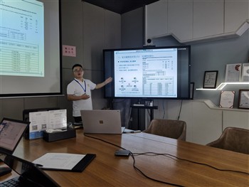 Teicneolaíocht leictreaphlátála ilchodach féinfhorbartha