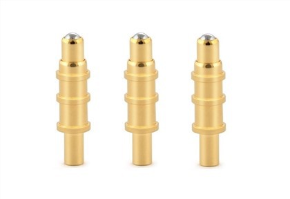 Nascóir Bioráin Pogo gránbhiorach atá luchtaithe san earrach